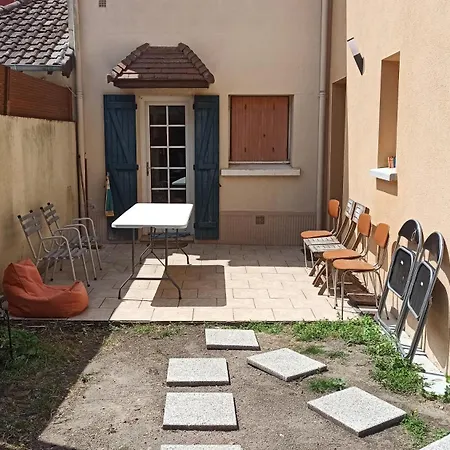 Maison Spacieuse A Proximite Du Circuit Des 24h Du Mans Villa *