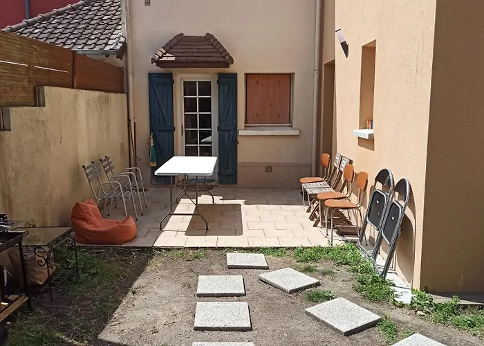 Maison Spacieuse A Proximite Du Circuit Des 24h Du Mans Villa *