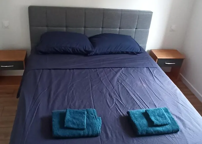 Maison Spacieuse A Proximite Du Circuit Des 24h Du Mans Villa Le Mans